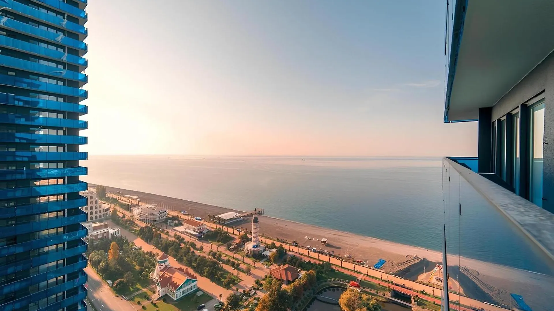 Batumi Orbi City Aparthotel 0*,  Georgia