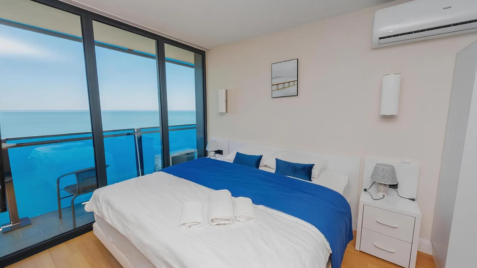 Hostal Batumi Orbi City Aparthotel