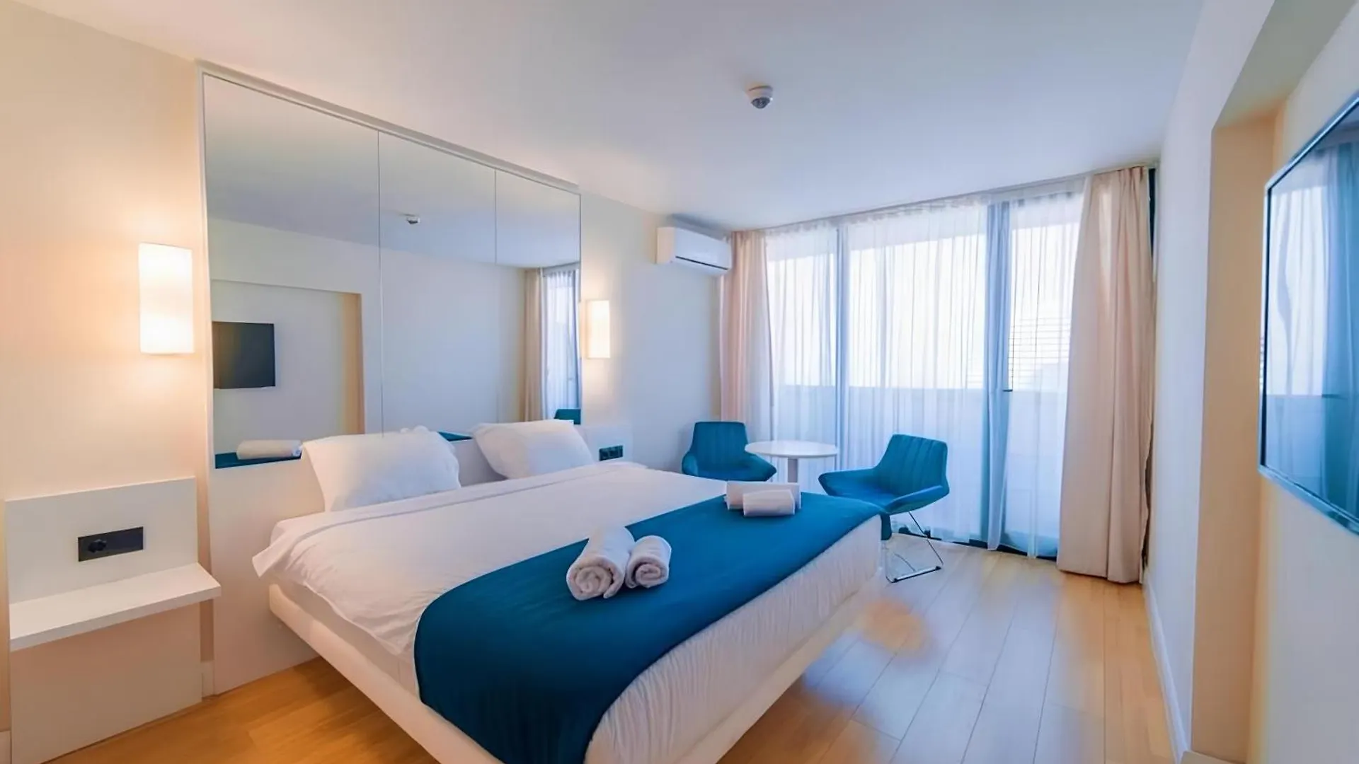 Batumi Orbi City Aparthotel Hostal